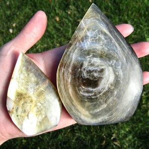 Muscovite Mica Crystal Flame, Golden Mica Crystal Freeform, Natural Lepidolite Mica Crystal Carving, Crystal Gift