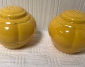 Homer Laughlin salt pepper shaker Riviera Tango (Fiesta family) YELLOW