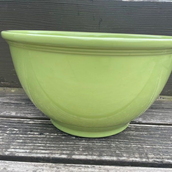 Vintage Kitchen Kraft / Rhythm 10” Large Mixing bowl Chartreuse Green