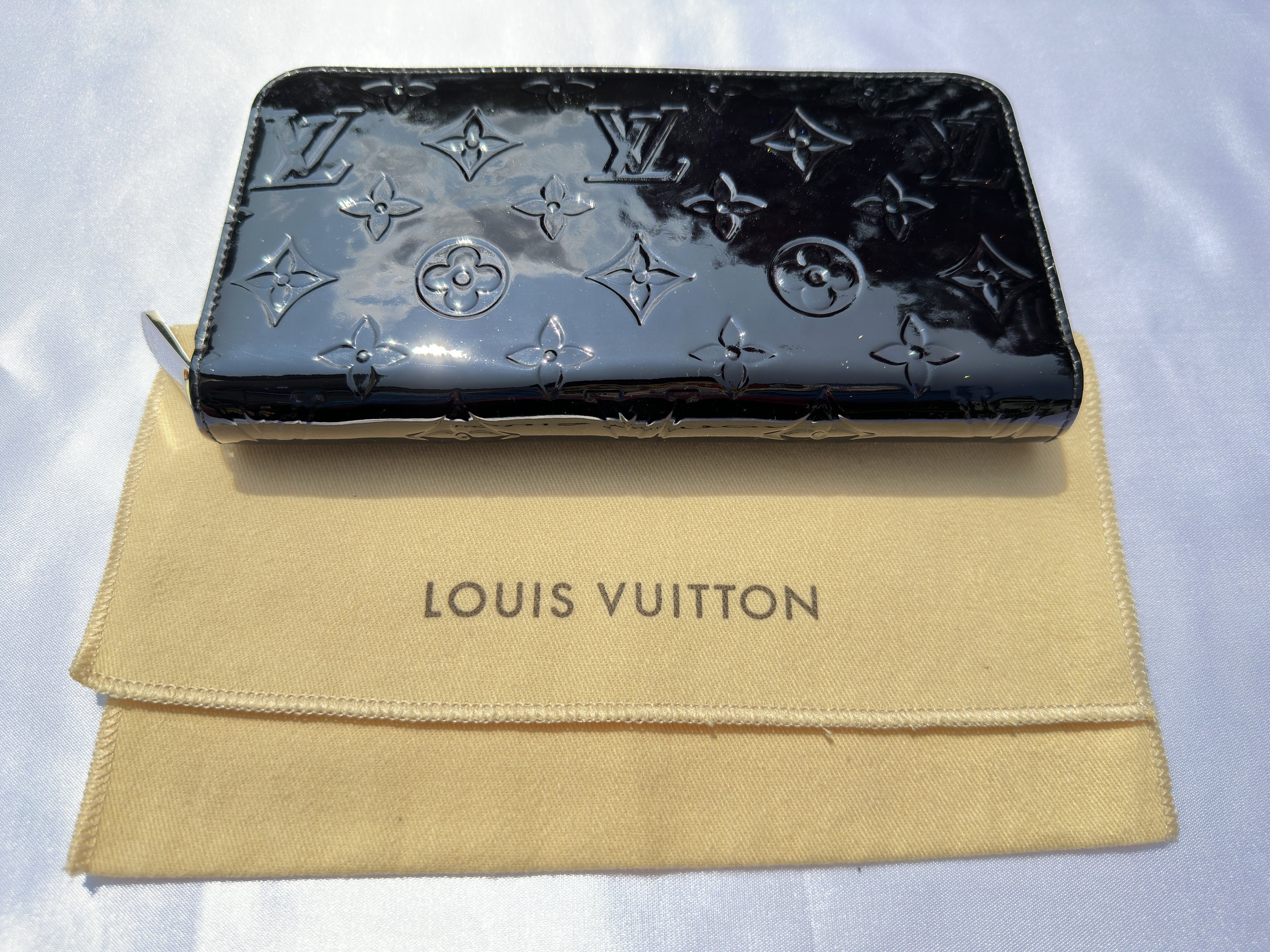 Clutch Thames Louis Vuitton Epi Lock Silver