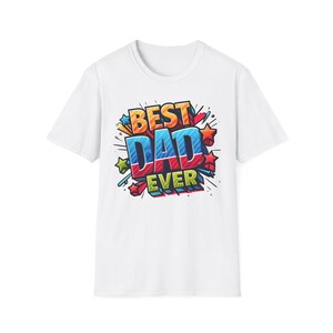 最高のお父さん コミックスタイル ユニセックス ソフトスタイル Tシャツ、父の日ギフト、グラフィックTシャツ、お父さんユーモアシャツ、カジュアルウェア、家族のお祝い
