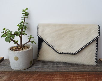 Embrague de piel de vaca, pelo en el embrague de la piel, monedero, cartera, bolsa de viaje, embrague de la piel, bolso de piel de vaca, cuero negro, cuero blanco, bolsa de maquillaje