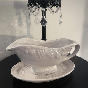 White Sakura China Gravy Boat and Under Plate, Sakura “White Majestic” Gravy Boat and Dish, FREE SHIPPING!
