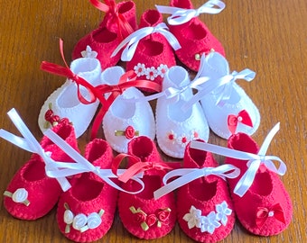 Preemie Girl Holiday Felt Booties, Baby Christmas Booties, Preemie Girl Booties, Holiday Shoes, Red, White 2-1/2 Inches, 3 Inches