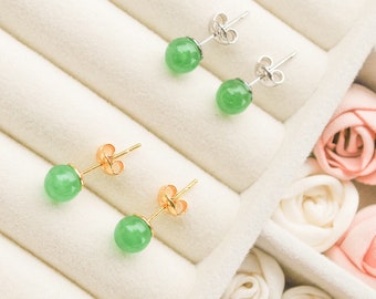 Boucles d'oreilles en jade, Boucles d'oreilles minimalistes, Boucles d'oreilles en pierres précieuses, Boucles d'oreilles en pierre. Argent sterling, Clous d'oreilles, Bijoux en jade, Clous d'oreilles en argent, Fait main