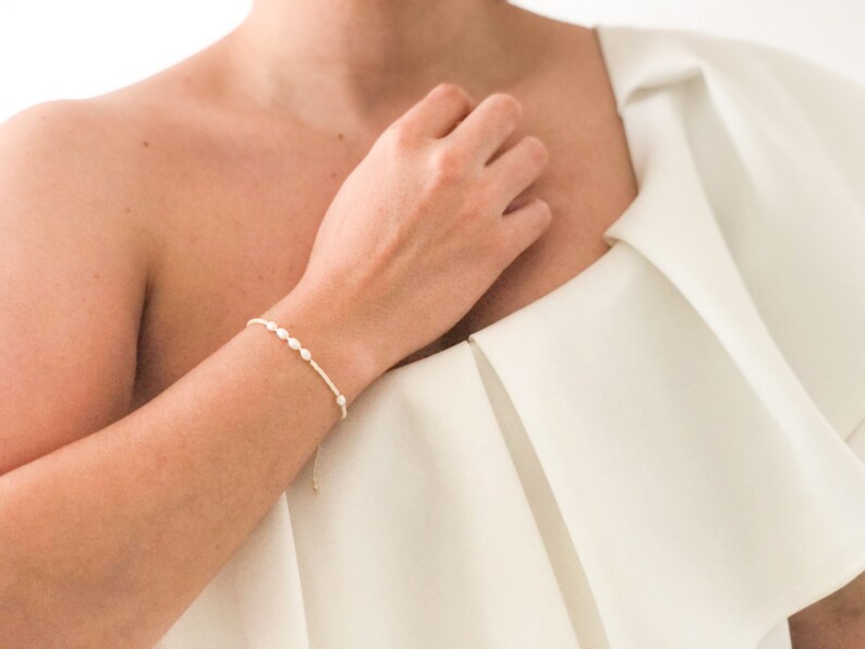 Freshwater Pearls,String Bracelet,Beaded Bracelet,Adjustable Bracelet,Jewelry Set,Friendship Bracelet,Gold Bracelet,Dainty Bracelet