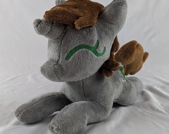 Peluche de disquete inspirado en Littlepip MLP