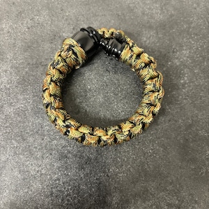 Paracord Pipe Bracelet Camouflage