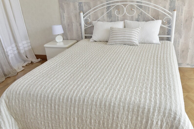 Linen Double-sided quilt size 110 x 98 inches Bedspread Color Natural Linen /& strip 0.75 inch High quality European linen