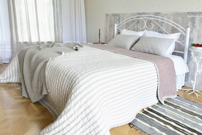 Linen Doublesided Quilt Bedspread Modern Stonewashed Image 0