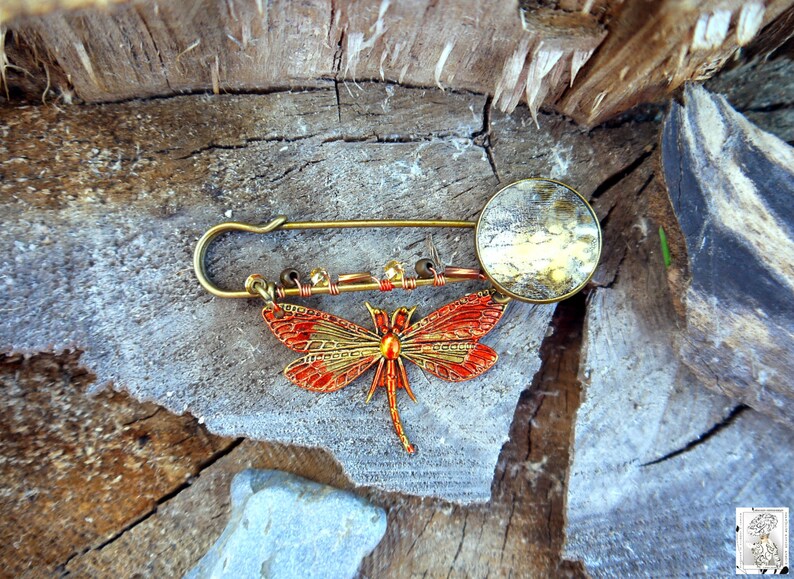 Dragonfly Brooch Pin-Dragonfly Jewelry-Dragonflies Jewellery Shawl pin-Woodland Jewelry-antique brass stamping Dragonfly Wings Nature Gifts