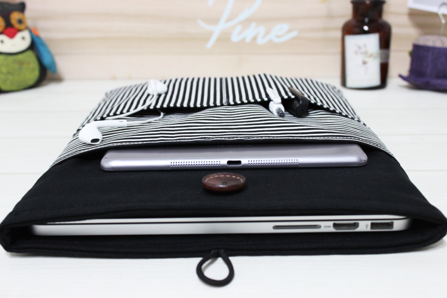 Black laptop sleeve 15 laptop sleeve modern laptop case Etsy