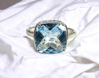Anello Chic in argento sterling con topazio blu di Londra, brasiliano, 1,046 carati
