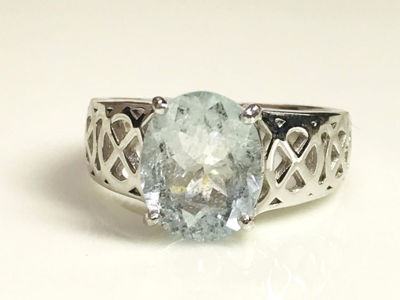 AQUAMARINE UNISEX RING Solitaire Promise Ring Men /& Women Ring Aqua Blue ring March Birthstone Valentine/'s Love Gift.. Celtic knots
