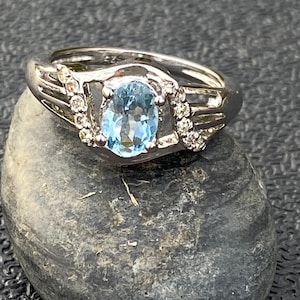 Aquamarijnring met natuurlijke diamanten | Sterlingzilveren ring | Geboortesteen maart | Fijne sieraden | Diamanten ring voor dames | Aquamarijn sieraden