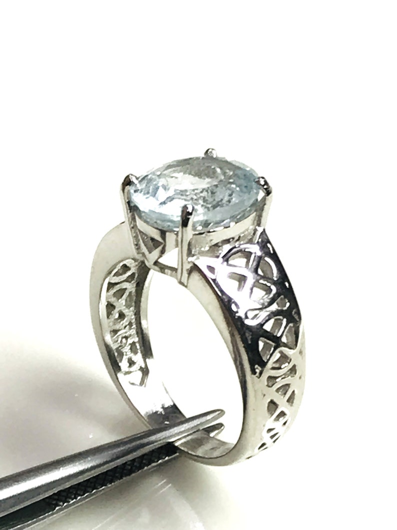 AQUAMARINE UNISEX RING Solitaire Promise Ring Men /& Women Ring Aqua Blue ring March Birthstone Valentine/'s Love Gift.. Celtic knots