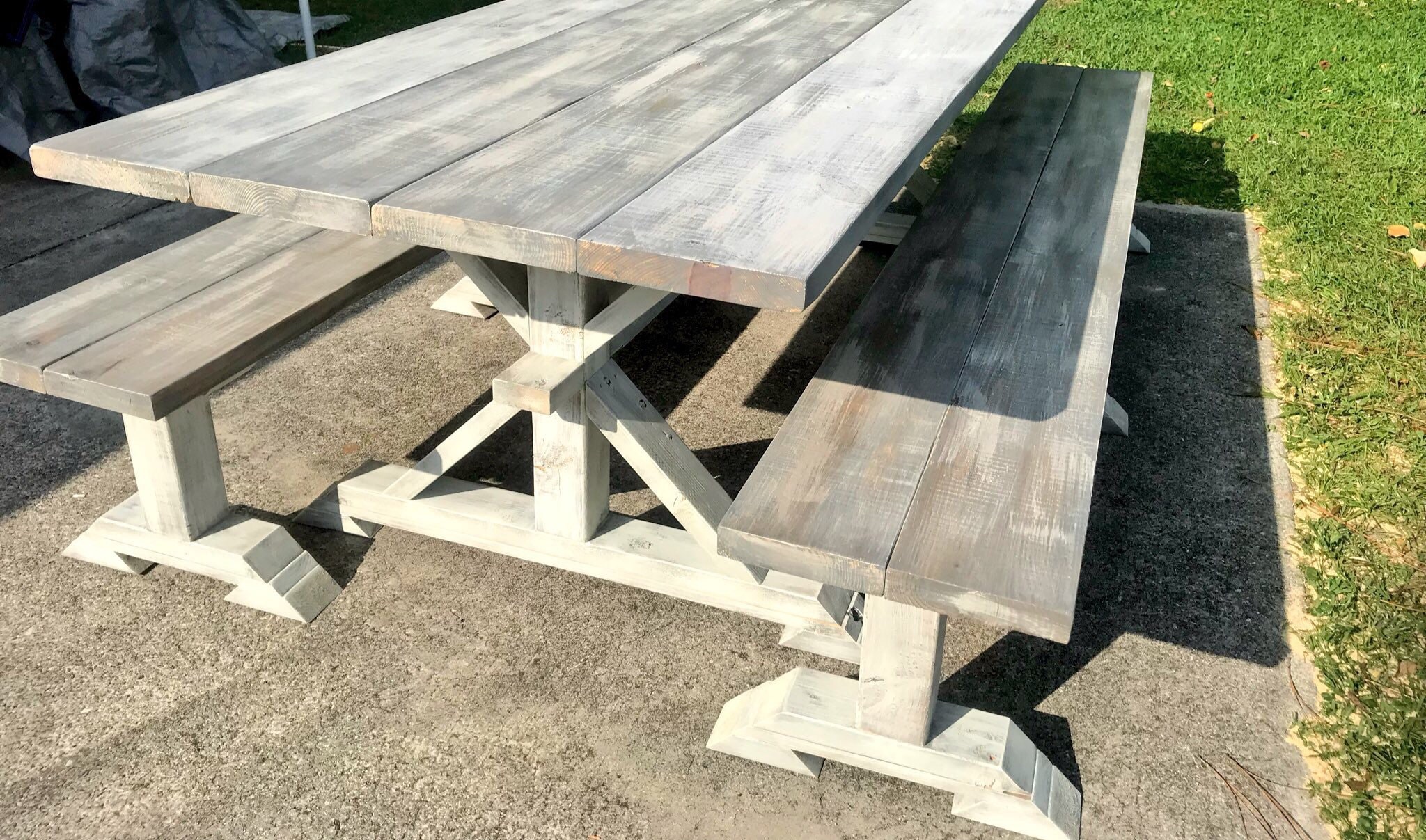 Large outdoor 2024 farmhouse table