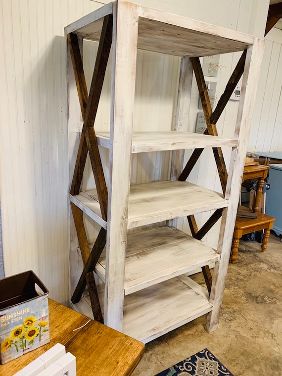 METAL BOOK STAND IN DISTRESSED WHITE FINISH