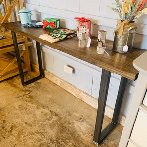 Industrial Farmhouse Entryway Table: Dark Walnut Wood Top, Black Steel Legs