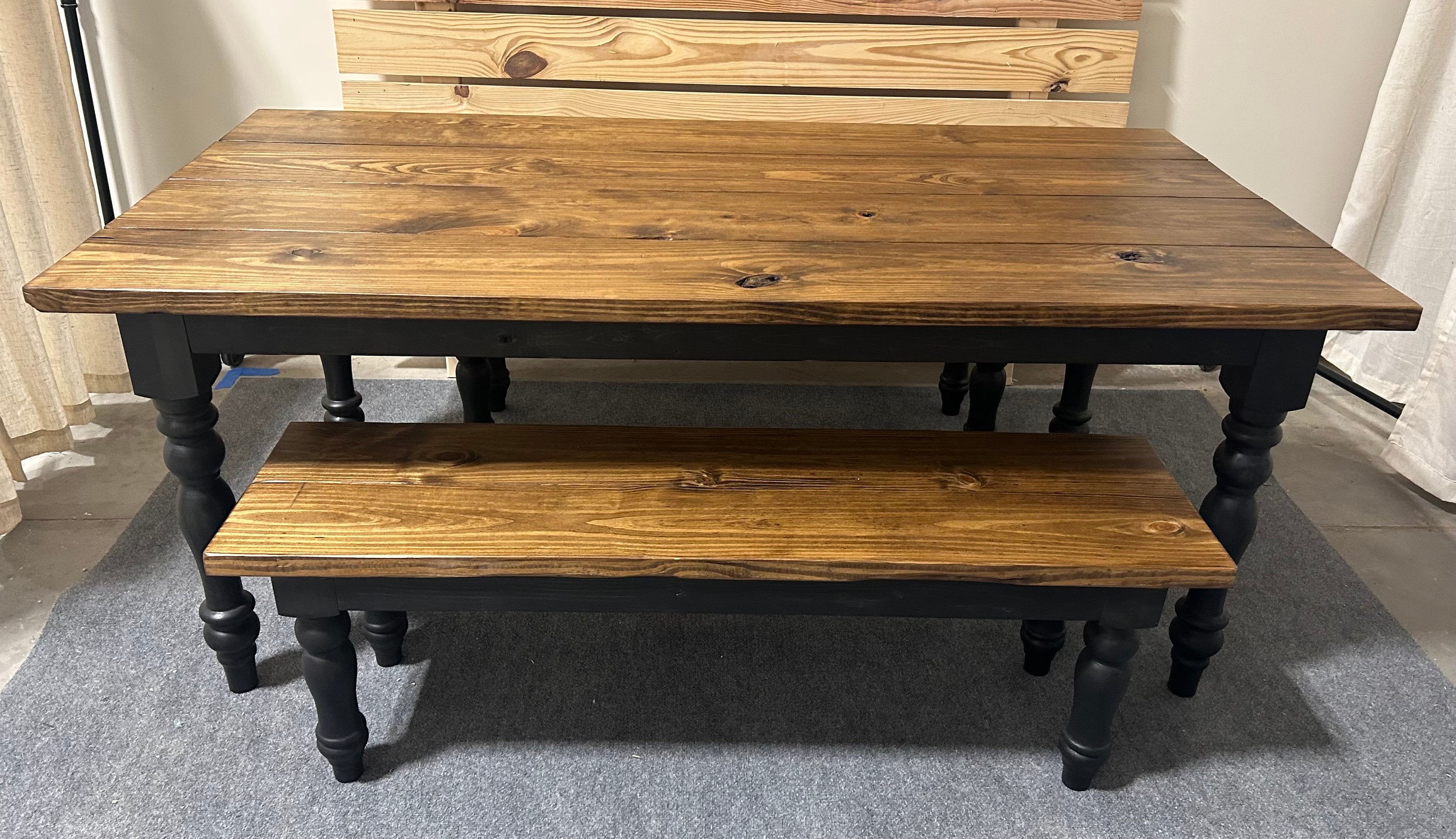 Farmhouse dining on sale table black legs