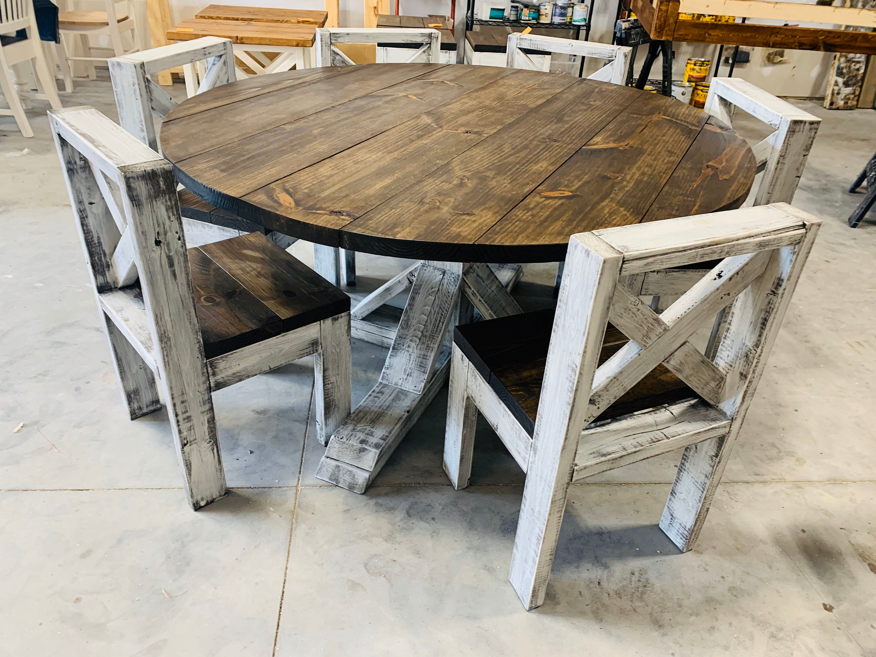 5ft Round Rustic Farmhouse Table with chairs, Single 