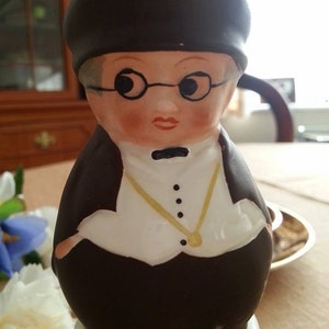 Mr Pickwick figurine. 1950s Goebel stamp. Stands 3 inches tall. Hand painted.