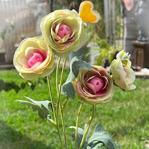 Alice in Wonderland (non) Talking Flowers POTTED "Yellow Baby Buds w/ Bread and Butterfly  By Sutherland