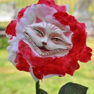 Alice in Wonderland nonTalking Flowers Painting Roses Red Series CHESHIRE Cat Flower SUTHERLAND Party Props / Displays for Tea Parties image 1