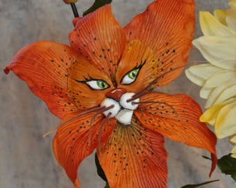 Alice in Wonderland (non)Talking Flowers TIGER LILY SUTHERLAND