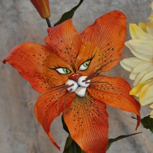 Alice in Wonderland Talking Flowers TIGER LILY SUTHERLAND  Inspired by the Classic Cartoon!