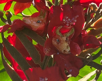 CRIMSON SNAPDRAGONS Alice in Wonderland talking flowers for parties, props and vignettes by Sutherland