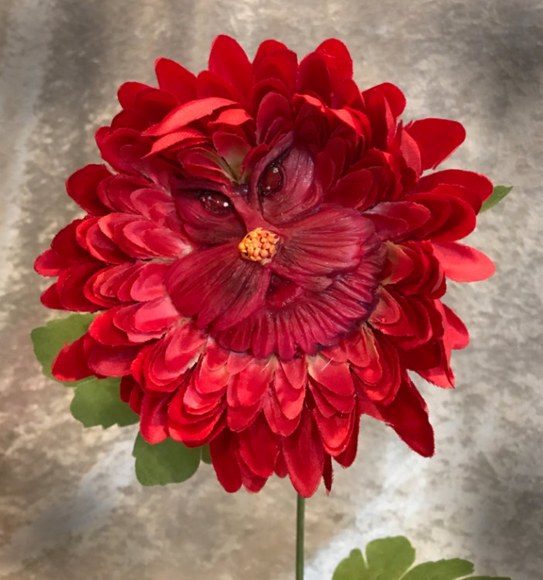 Alice in Wonderland (non)talking Flowers RED Mum