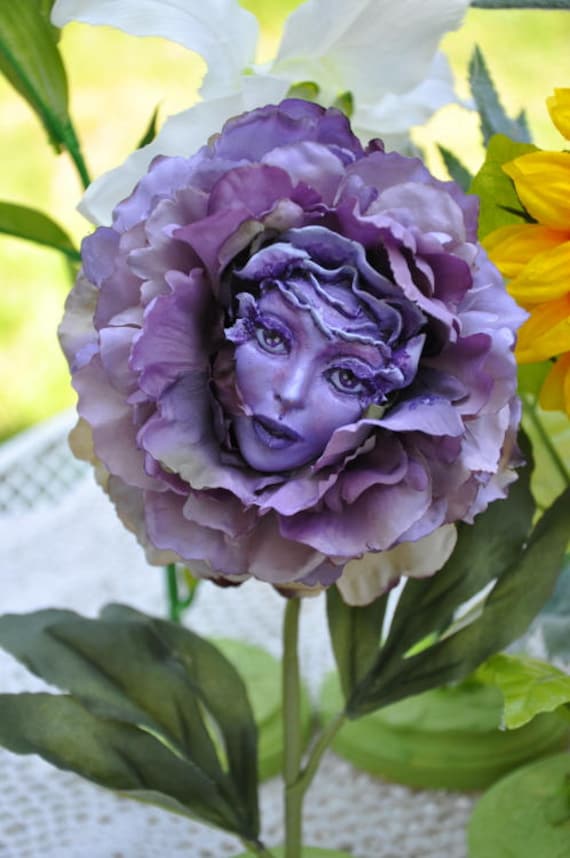 Alice in Wonderland (non) Talking Flowers Spring Fever Series