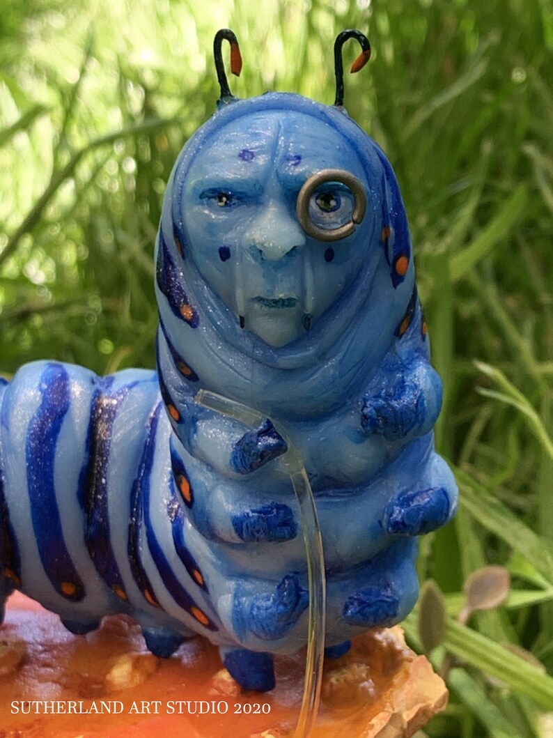 Alice im Wunderland Miniatur blaue Raupe mit Pilz Basis von | Etsy