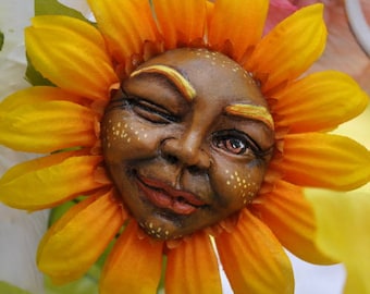 Alice in Wonderland (non)Talking Flowers Spring Fever Series "Winking Sunflower" SUTHERLAND Use as Party Props / Displays for Tea Parties