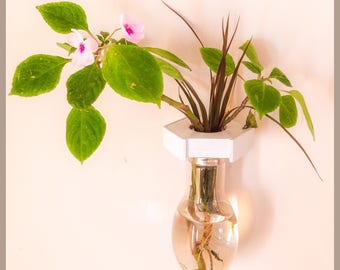 Wall vase