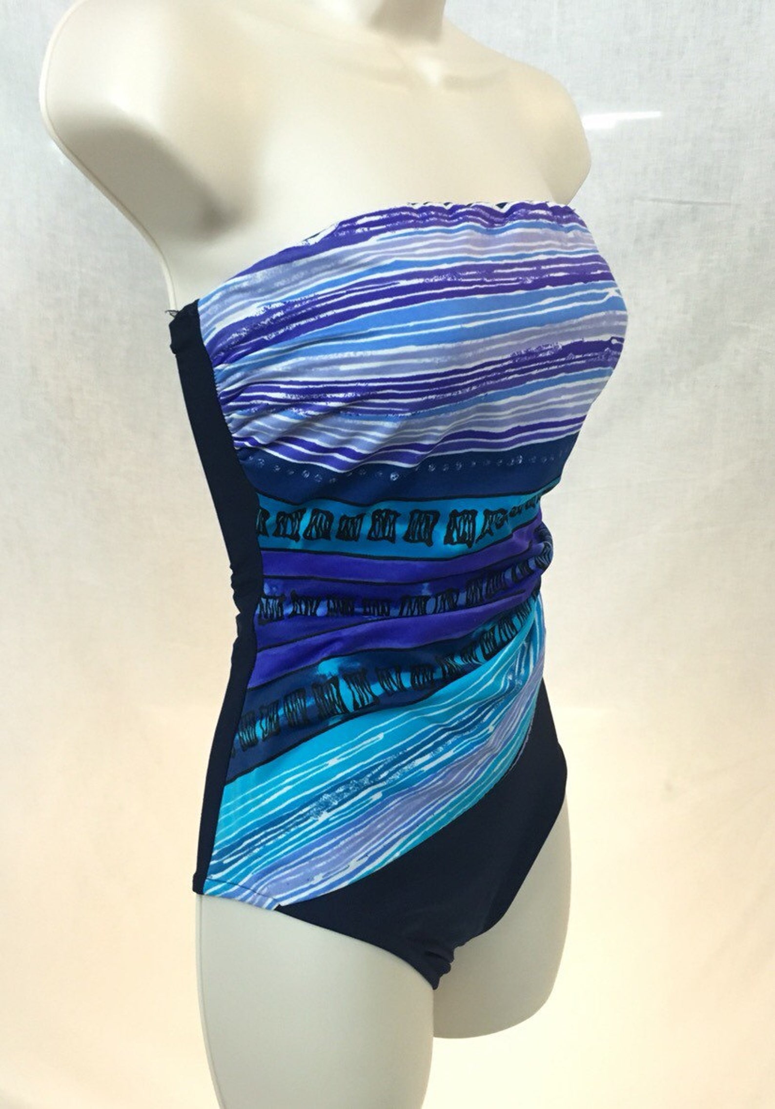 80s Vintage // S Small One-piece Swimsuit HIDDEN TUMMY - Etsy