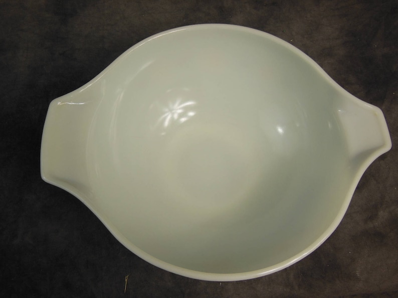 444 Pyrex Town and Country 4 QT Cinderella Bowl
