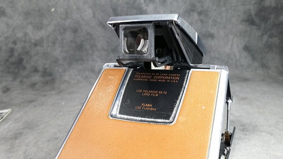 Polaroid SX 70 Land Camera, Leather Accents, Polaroid Camera Polaroid SX 70 Land Camera, Leather Accents, Polaroid Camera