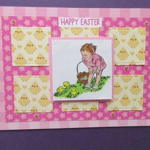Osterkarte, handgefertigt "Frohe Ostern", für ein kleines Mädchen, sie beobachtet kleine Chics, mit ihrem Osterkorb.  Bunt so süß!