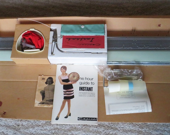Vintage Knitting Machine / Sears/empisal Instant Knitter Machine / 23 5505 Model / Fast Safe N