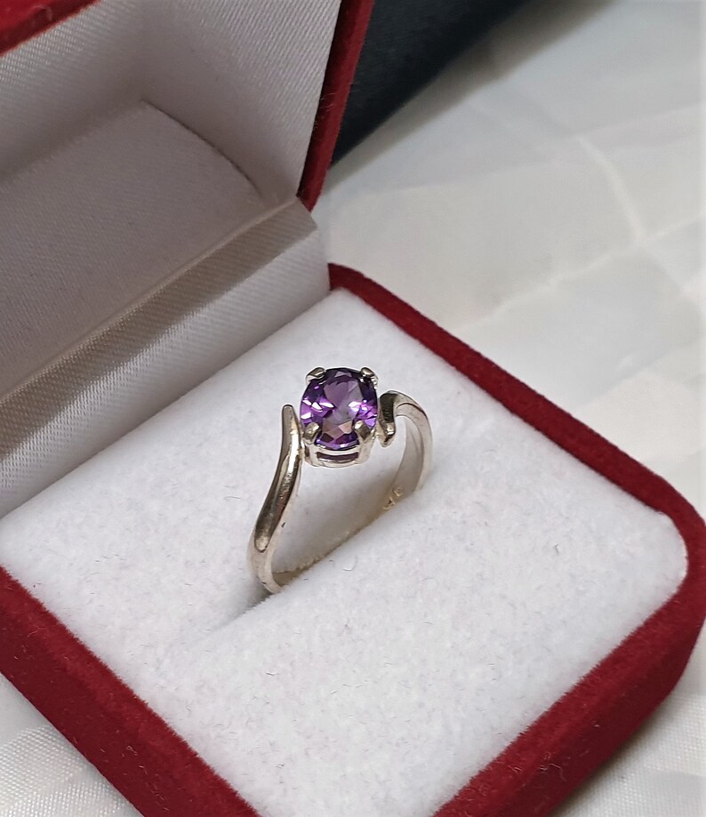 17.7 mm Ring Silver 925 Crystal Purple Noble VINTAGE SR763