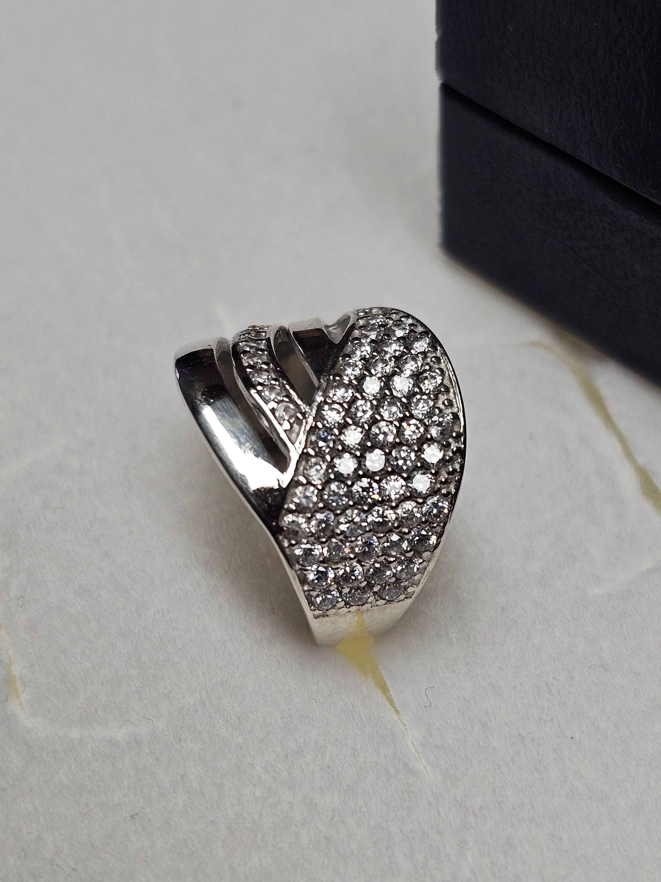 16.7 Mm Silver Ring Silver 925 Crystals Clear Glitter Design