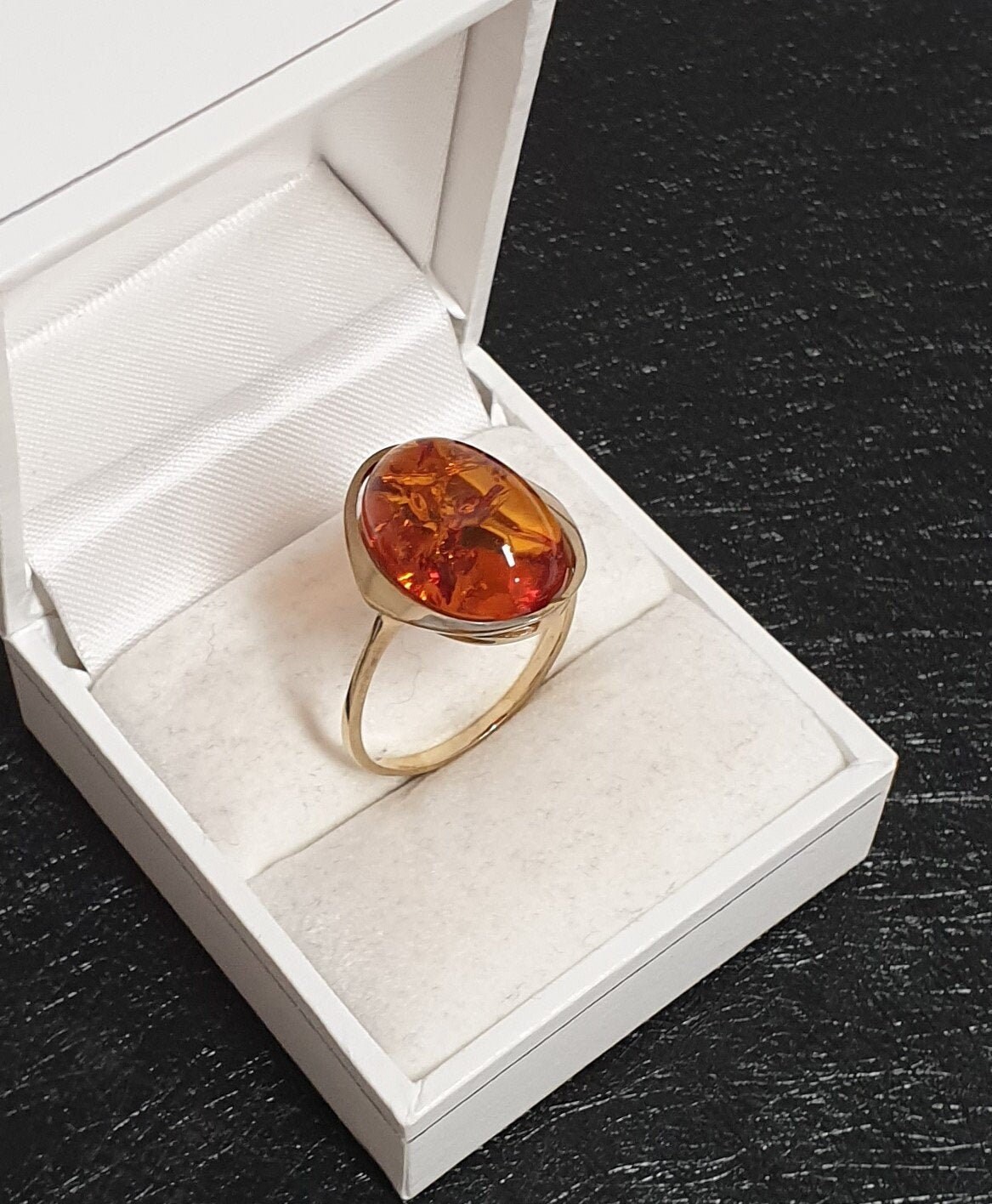 Dekorativer vintage Bernstein Ring in Silber, € 260,00