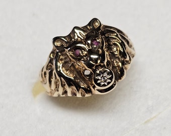 17,6 mm Nostalgisch stylischer Goldring Ring Löwe Löwenkopf Gold 333 Rubine & kleinstes Diamantsteinchen Vintage edel GR268
