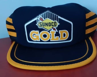 Vtg Sunoco Gold snap back trucker hat , mesh back , 1970 1980 , gold stripes , oil , fuel petrolia , made in Canada , racing , cars