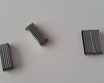 1 gunmetal rectangle magnet clasp 3, 2 x 2. 1 cm