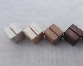 20 Rustic Pine Wood Place Card Holders: Wedding Table Decor