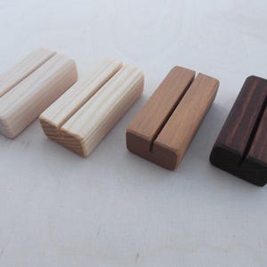 Set von 100 KLEINEN Holz Tischkartenhalter, Tischnummernhalter, Dekoration, Namenskartenhalter, Namensschildhalter, Fotohalter, Rustikales Dekor