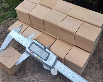 26 cubos de madera sin acabado, bloques de madera natural para manualidades (3,5 cm)